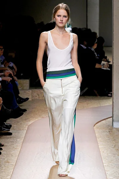 Look 22